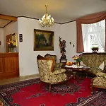 Romantica Blauer Hecht 3*