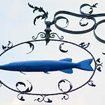 Romantica Blauer Hecht 3*