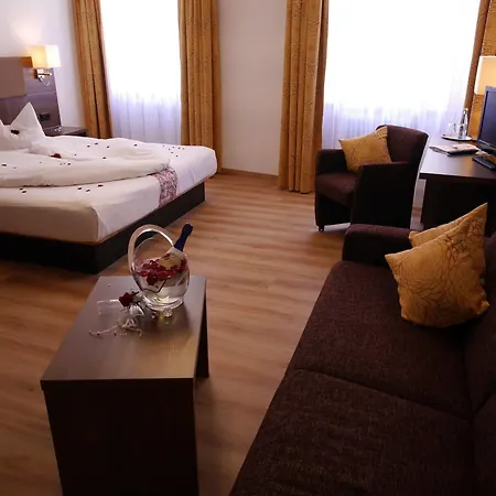 Hotel Romantica Blauer Hecht Dinkelsbühl