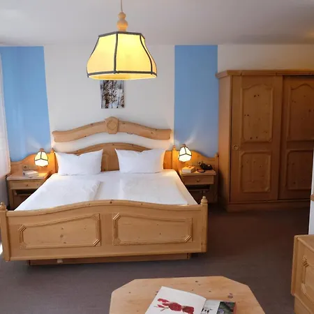 Romantica Blauer Hecht Hotel 3*