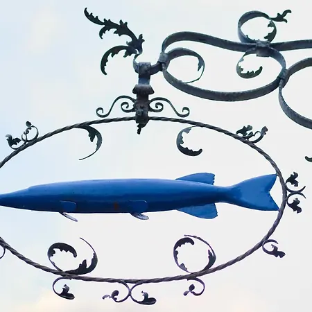 Romantica Blauer Hecht 3*